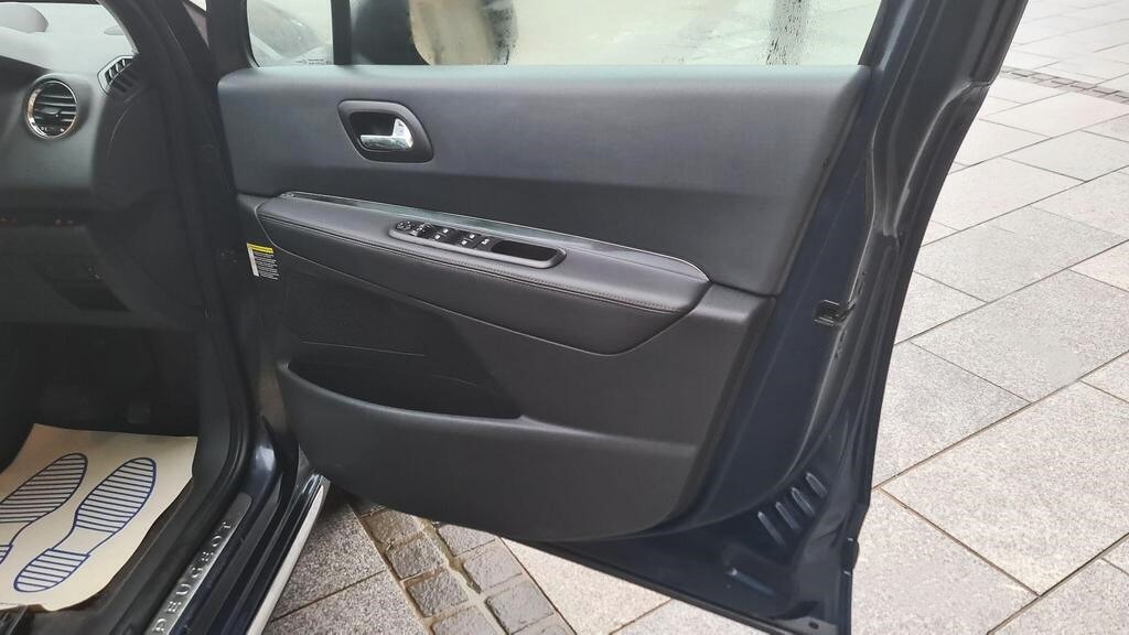 Used Peugeot 3008 2015 for sale - 76960582: Photo 18