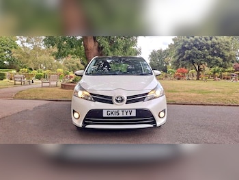 Used Toyota Verso 2015 for sale - 75594410: Photo