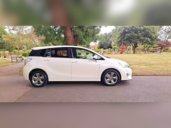 Used Toyota Verso 2015 for sale - 75594410: Photo