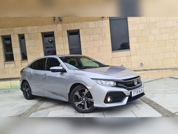 Used Honda Civic 2018 for sale - 75962590: Photo