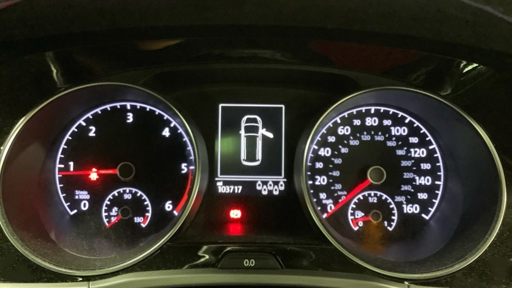 Used Volkswagen Touran 2016 for sale - 76664664: Photo 10