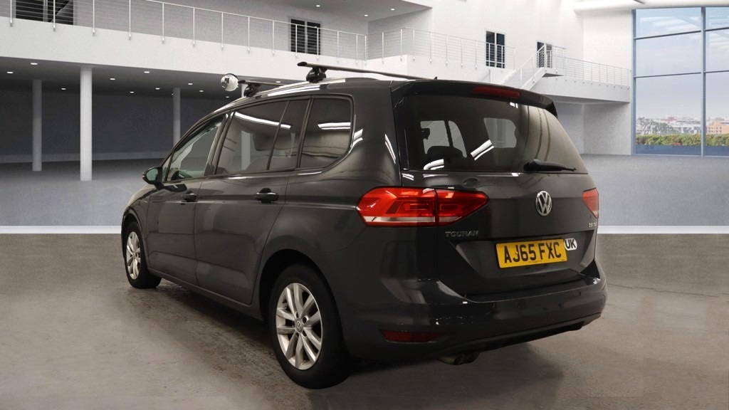 Used Volkswagen Touran 2016 for sale - 76664664: Photo 5