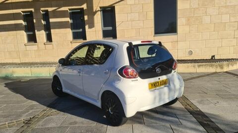 Used Toyota AYGO 2013 for sale - 76757382: Photo 14