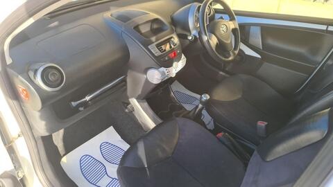 Used Toyota AYGO 2013 for sale - 76757382: Photo 27