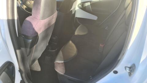 Used Toyota AYGO 2013 for sale - 76757382: Photo 29