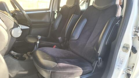 Used Toyota AYGO 2013 for sale - 76757382: Photo 36