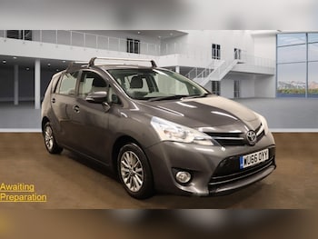 2016 (66) - 1.6 D-4D Icon TSS 5dr 7 Seater £35 Road Tax ULEZ