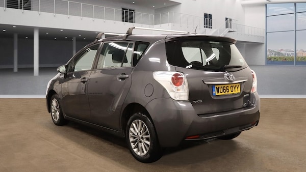 Used Toyota Verso 2016 for sale - 76302586: Photo 3