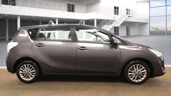 Used Toyota Verso 2016 for sale - 76302586: Photo 5