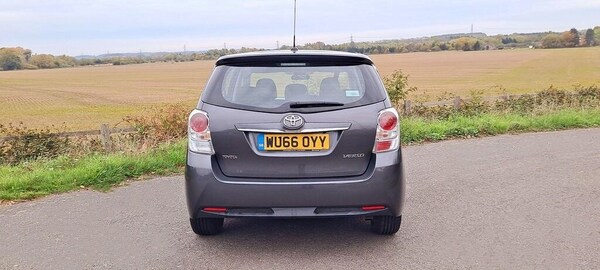 Used Toyota Verso 2016 for sale - 76302586: Photo 8