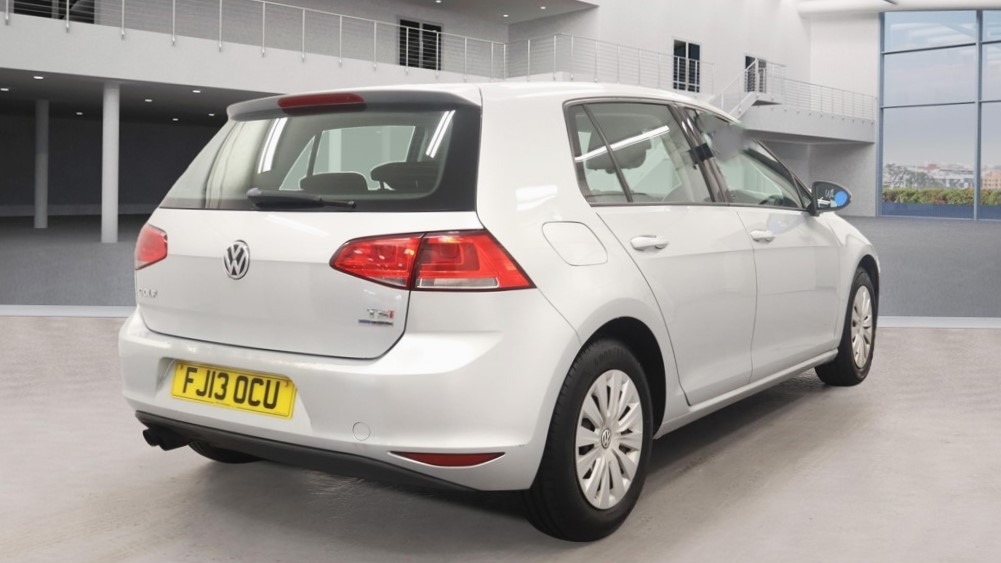 Used Volkswagen Golf 2013 for sale - 76922248: Photo 2
