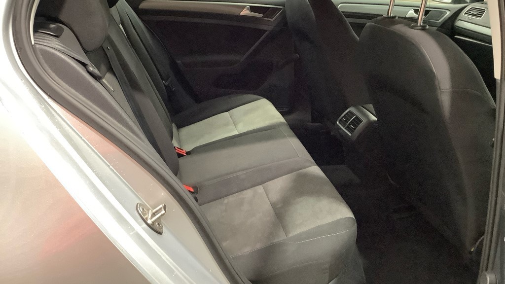 Used Volkswagen Golf 2013 for sale - 76922248: Photo 6