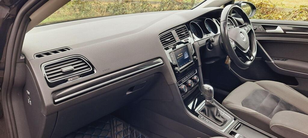 Used Volkswagen Golf 2016 for sale - 76107072: Photo 17