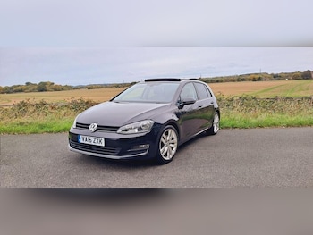 Used Volkswagen Golf 2016 for sale - 76107072: Photo 2