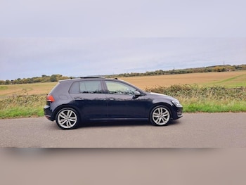 Used Volkswagen Golf 2016 for sale - 76107072: Photo 4