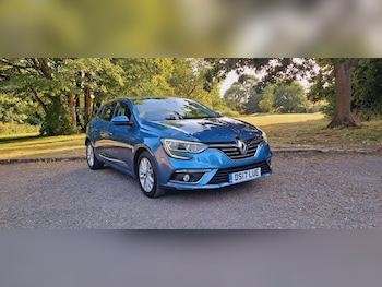 Used Renault Megane 2017 for sale - 79037516: Photo