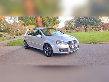 Volkswagen - Golf