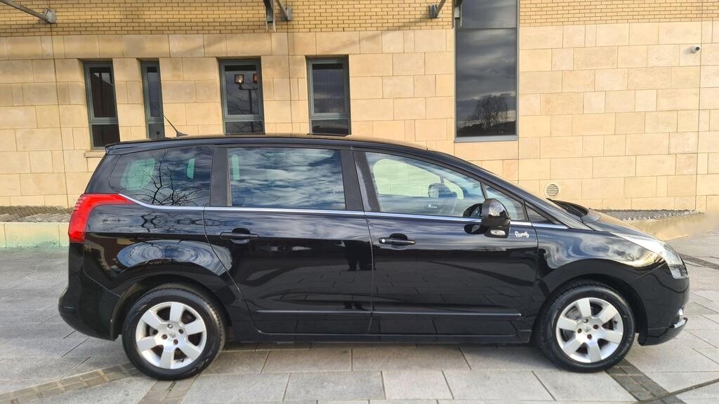 Used Peugeot 5008 2011 for sale - 76970072: Photo 4