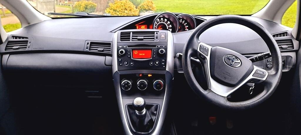 Used Toyota Verso 2014 for sale - 77079074: Photo 11