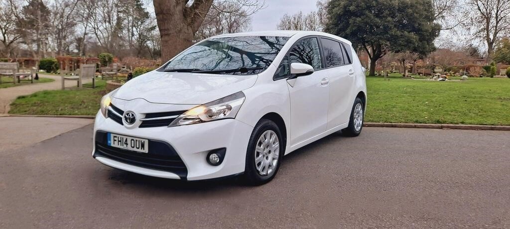 Used Toyota Verso 2014 for sale - 77079074: Photo 2
