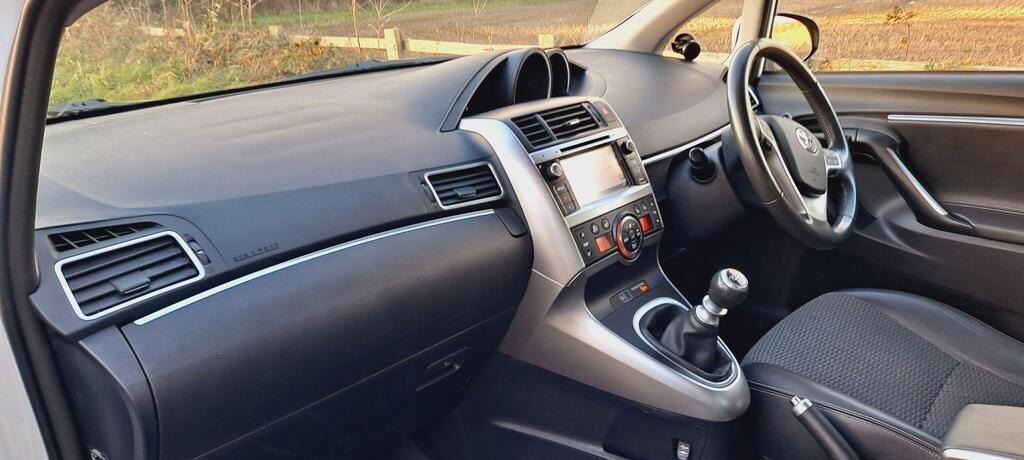 Used Toyota Verso 2014 for sale - 76921996: Photo 13