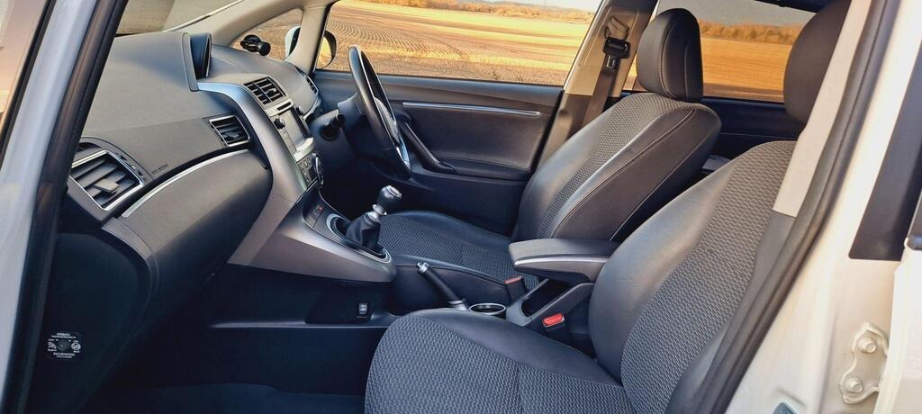 Used Toyota Verso 2014 for sale - 76921996: Photo 17