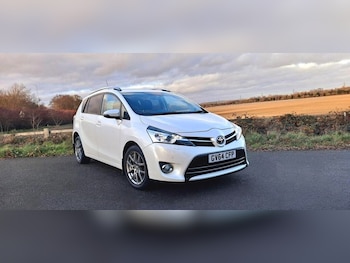 2014 (64) - 1.6 D-4D Excel 5dr