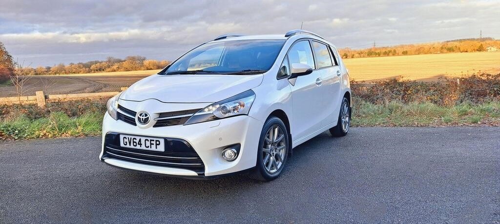 Used Toyota Verso 2014 for sale - 76921996: Photo 2