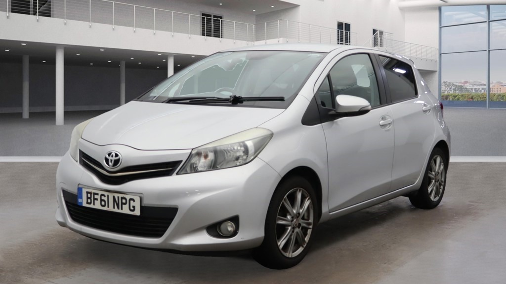 Used Toyota Yaris 2011 for sale - 76368991: Photo 2