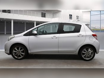 Used Toyota Yaris 2011 for sale - 76368991: Photo