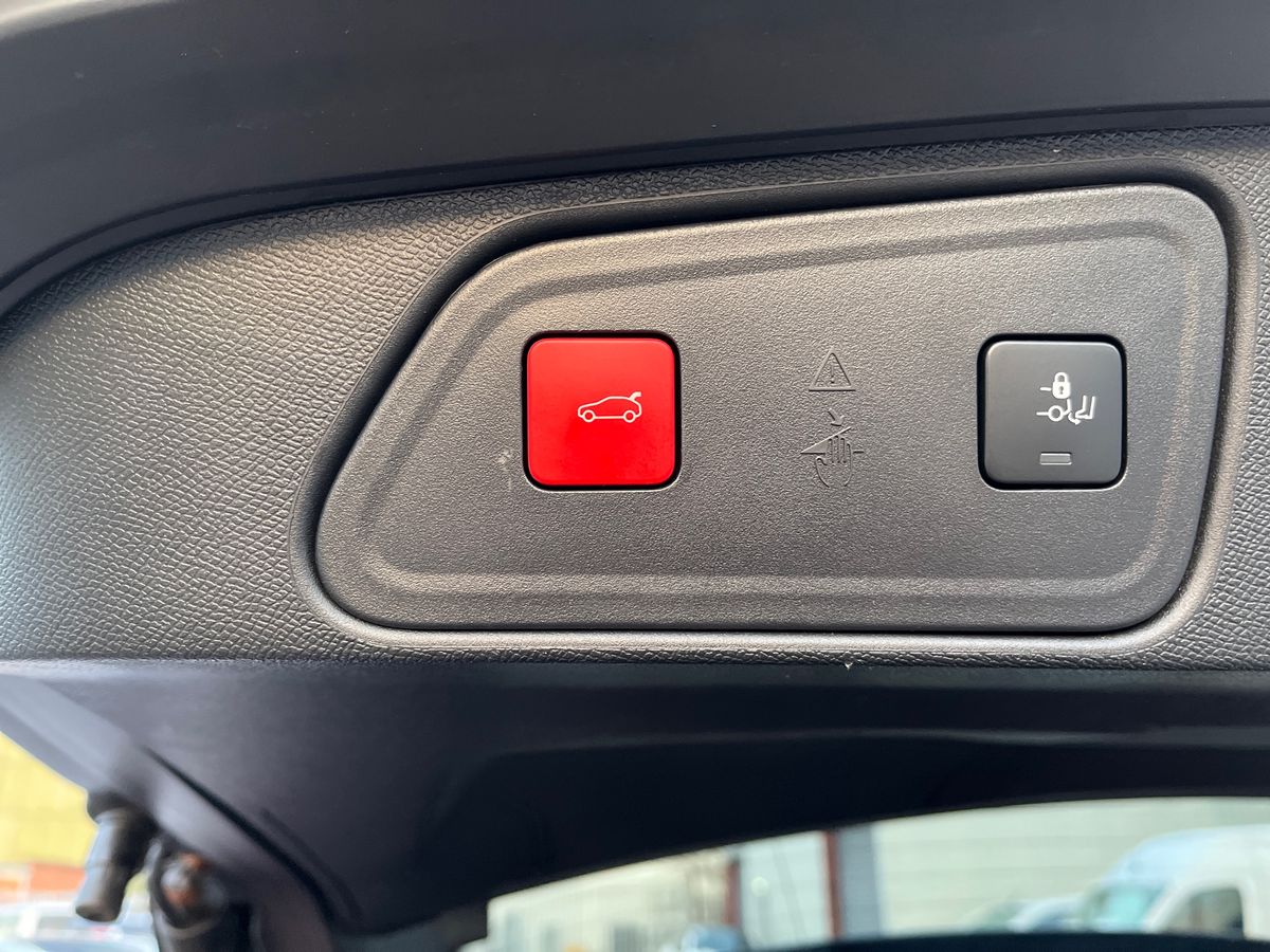 Used Peugeot 3008 2020 for sale - 77129307: Photo 20