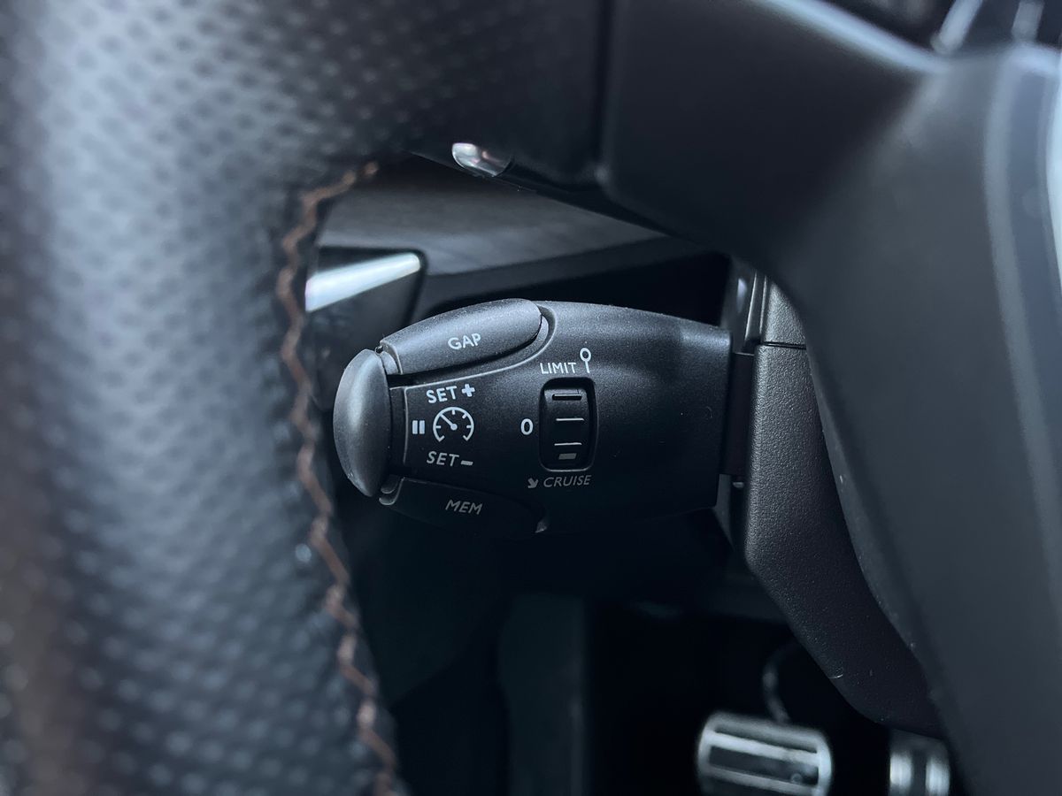 Used Peugeot 3008 2020 for sale - 77129307: Photo 30