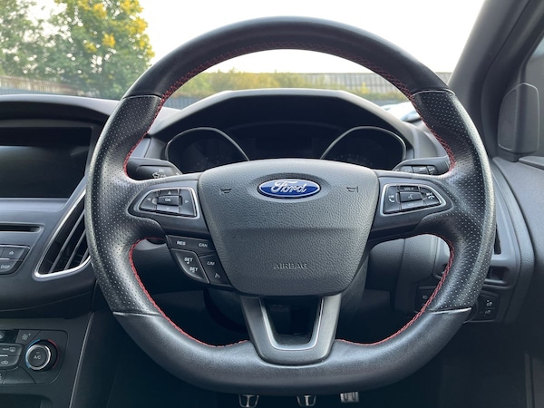 Used Ford Focus 2018 for sale - 76186196: Photo 20