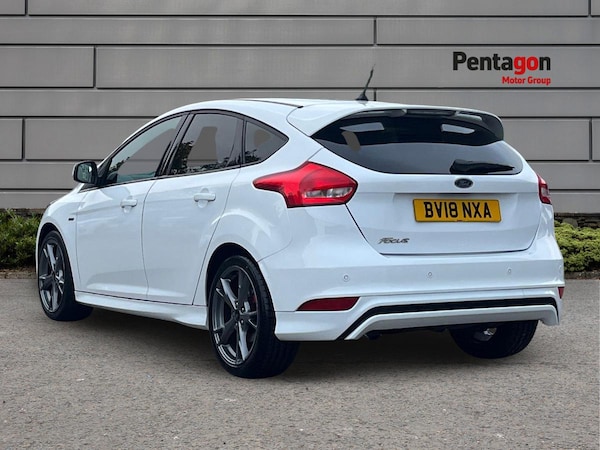 Used Ford Focus 2018 for sale - 76186196: Photo 2