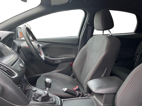 Used Ford Focus 2018 for sale - 76186196: Photo 9
