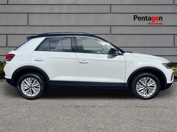 Used Volkswagen T-Roc 2023 for sale - 75713364: Photo 13