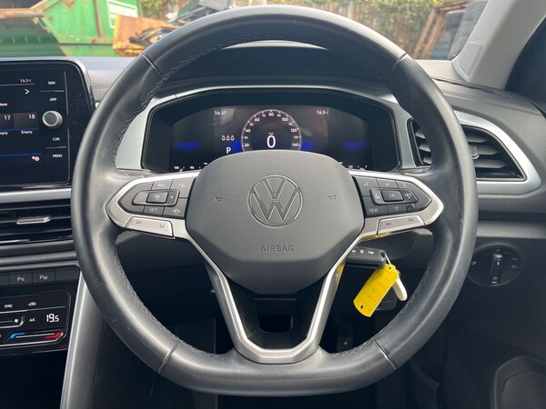 Used Volkswagen T-Roc 2023 for sale - 75713364: Photo 21
