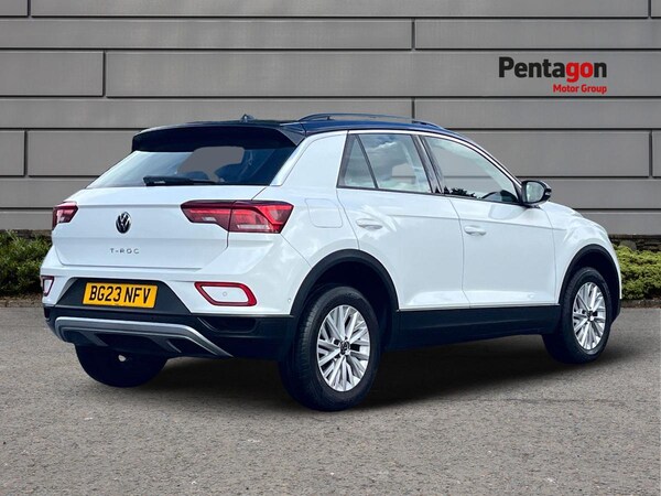 Used Volkswagen T-Roc 2023 for sale - 75713364: Photo 4
