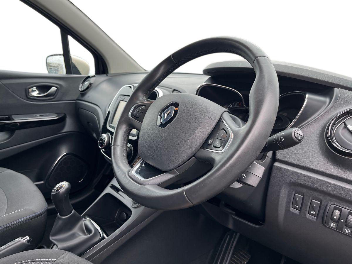 Used Renault Captur 2017 for sale - 76624860: Photo 5