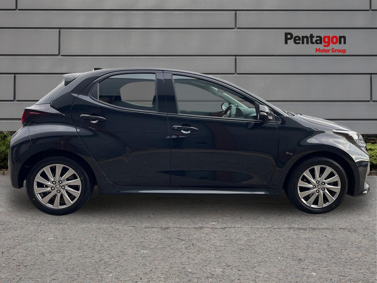 Used Toyota Yaris 2022 for sale - 76163954: Photo 13