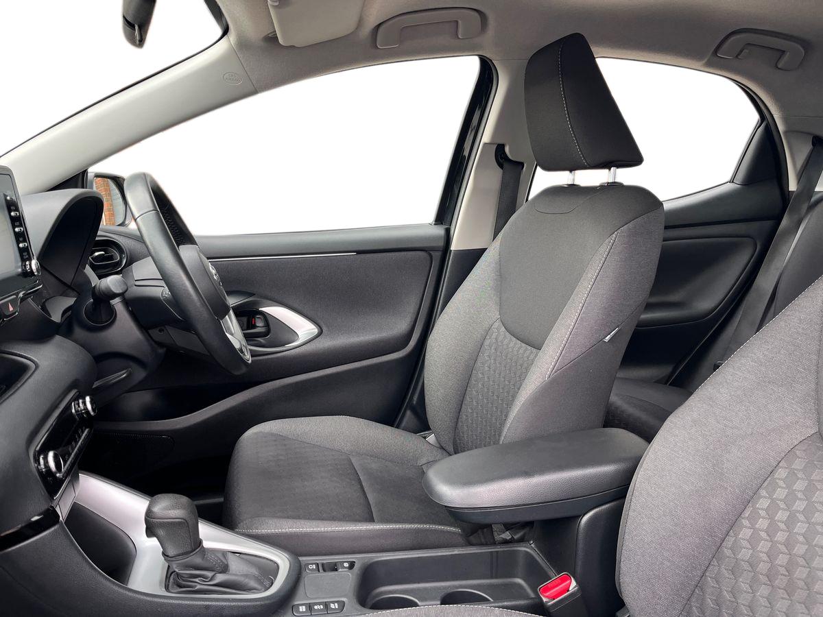 Used Toyota Yaris 2022 for sale - 76163954: Photo 9