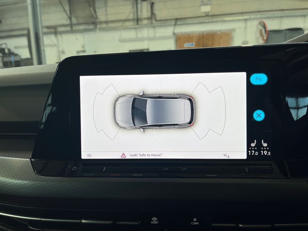 Used Volkswagen Golf 2021 for sale - 76030090: Photo 24