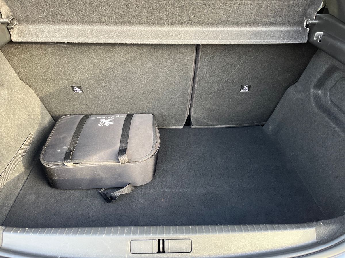 Used Peugeot 208 2022 for sale - 76875919: Photo 11