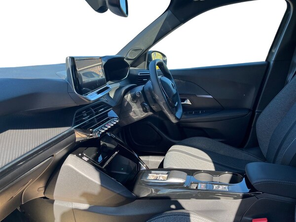 Used Peugeot E-2008 2024 for sale - 73948923: Photo 8