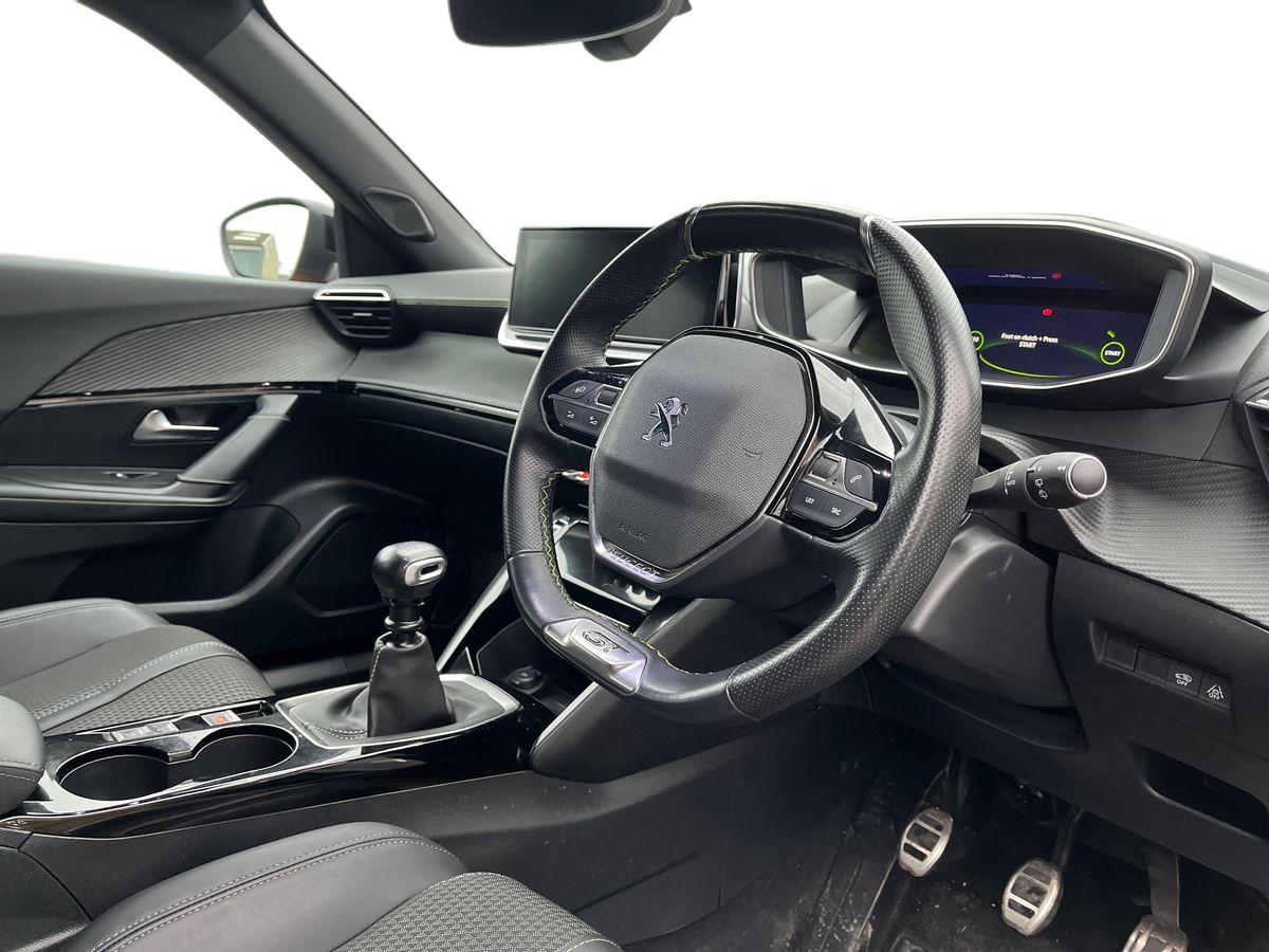 Used Peugeot 2008 2021 for sale - 76978984: Photo 5