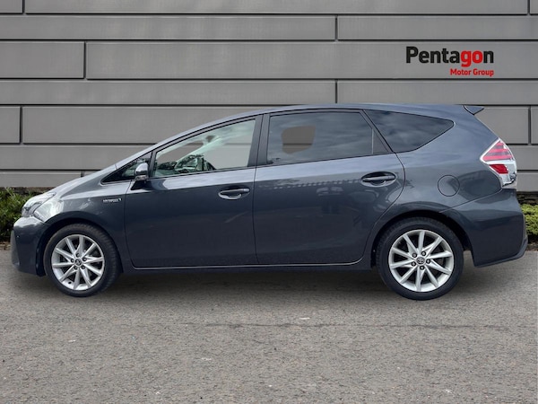 Used Toyota Prius+ 2020 for sale - 76248905: Photo 14