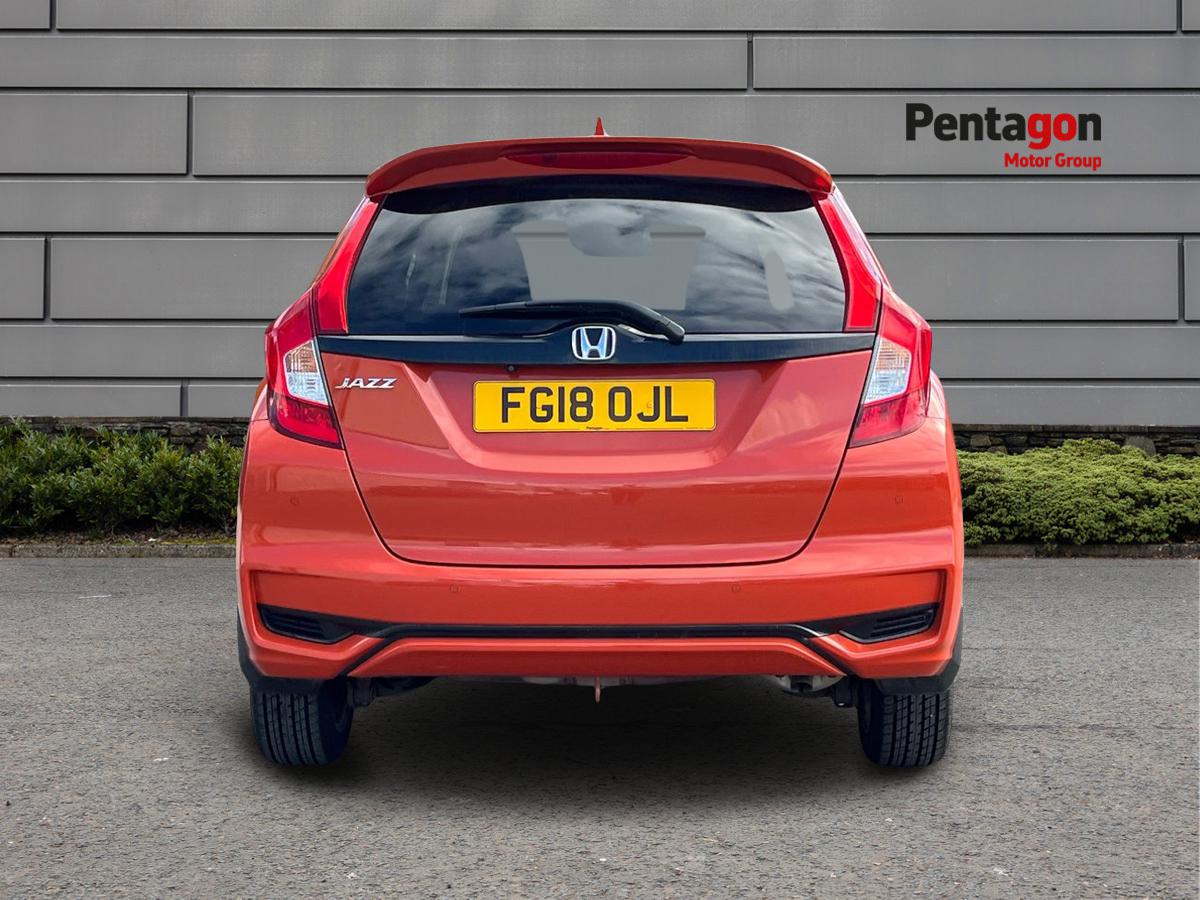 Used Honda Jazz 2018 for sale - 75930591: Photo 16