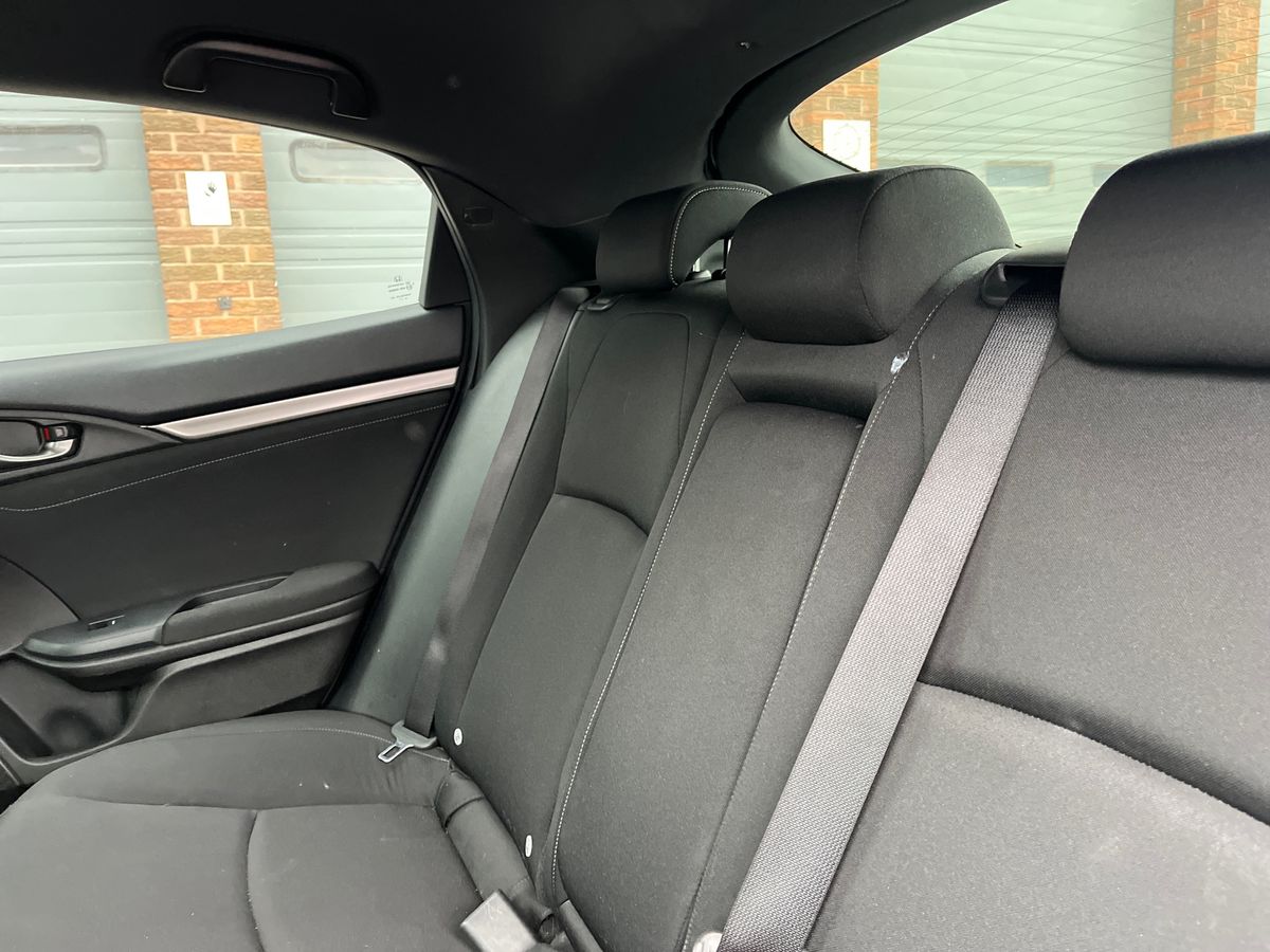 Used Honda Civic 2020 for sale - 76069868: Photo 10