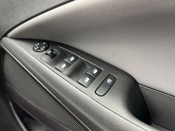 Used Vauxhall Crossland X 2020 for sale - 75752225: Photo 19