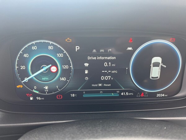 Used Hyundai i20 2022 for sale - 76148790: Photo 26